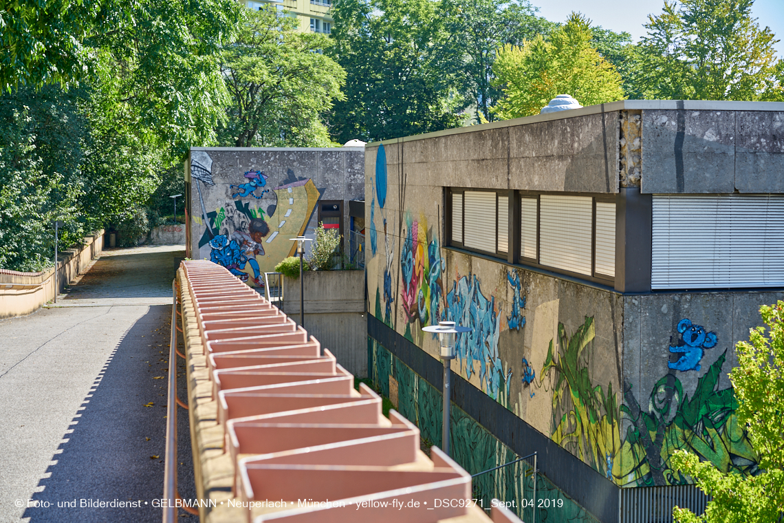 04.09.2019 - Einkaufs- und Wohnzentrum Quiddestraße in Neuperlach
